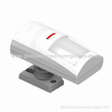 Wireless pet immune PIR detector with low-consumption